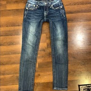 Miss me signature skinny jeans